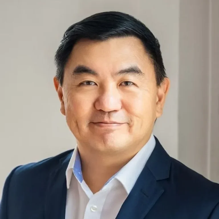 Steven Tan img